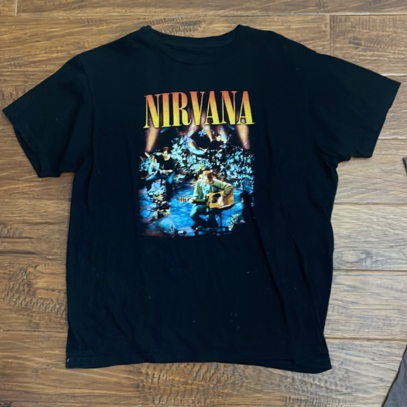 Two Band Graphic Tees ( Nirvana & Aerosmith) - Picture 2 of 7